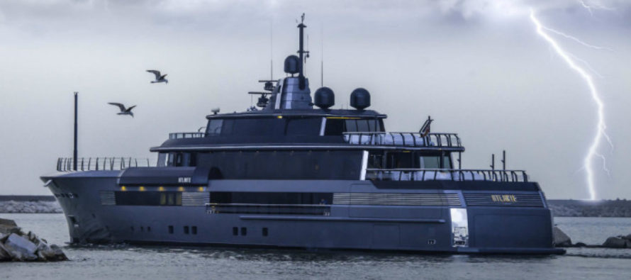 Atlante and Eight leave CRN shipyard